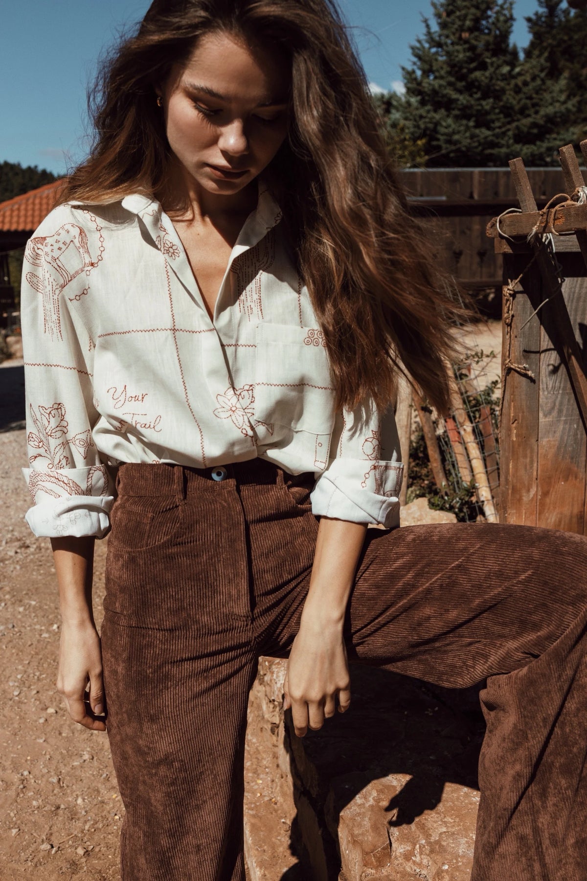 Saloon Unisex Shirt - Red